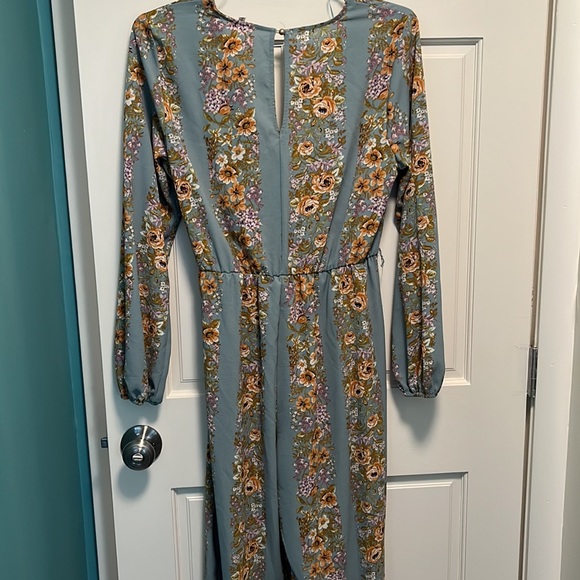 Beautiful Floral Boho Long Sleeve Jumpsuit - Picture 2 of 14